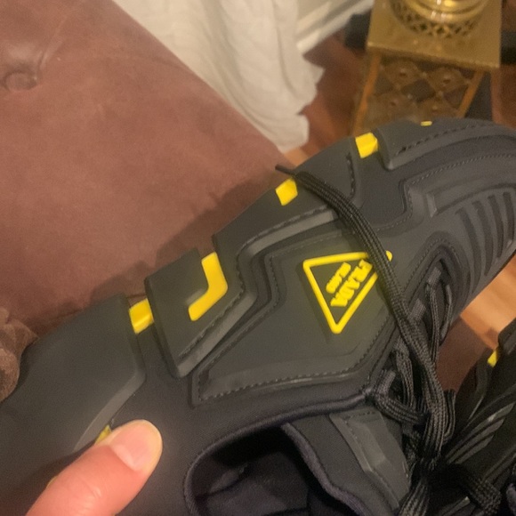 Prada 100% Authentic Item. Women shoe size 8 1/2. Men 5 1/2. From Parada store. - Picture 12 of 13